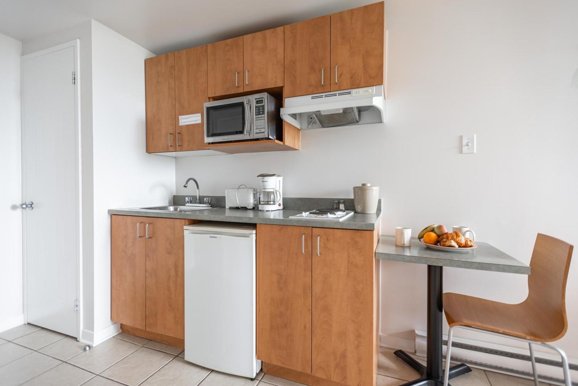 Hotel Les Suites Labelle Montréal Buitenkant foto