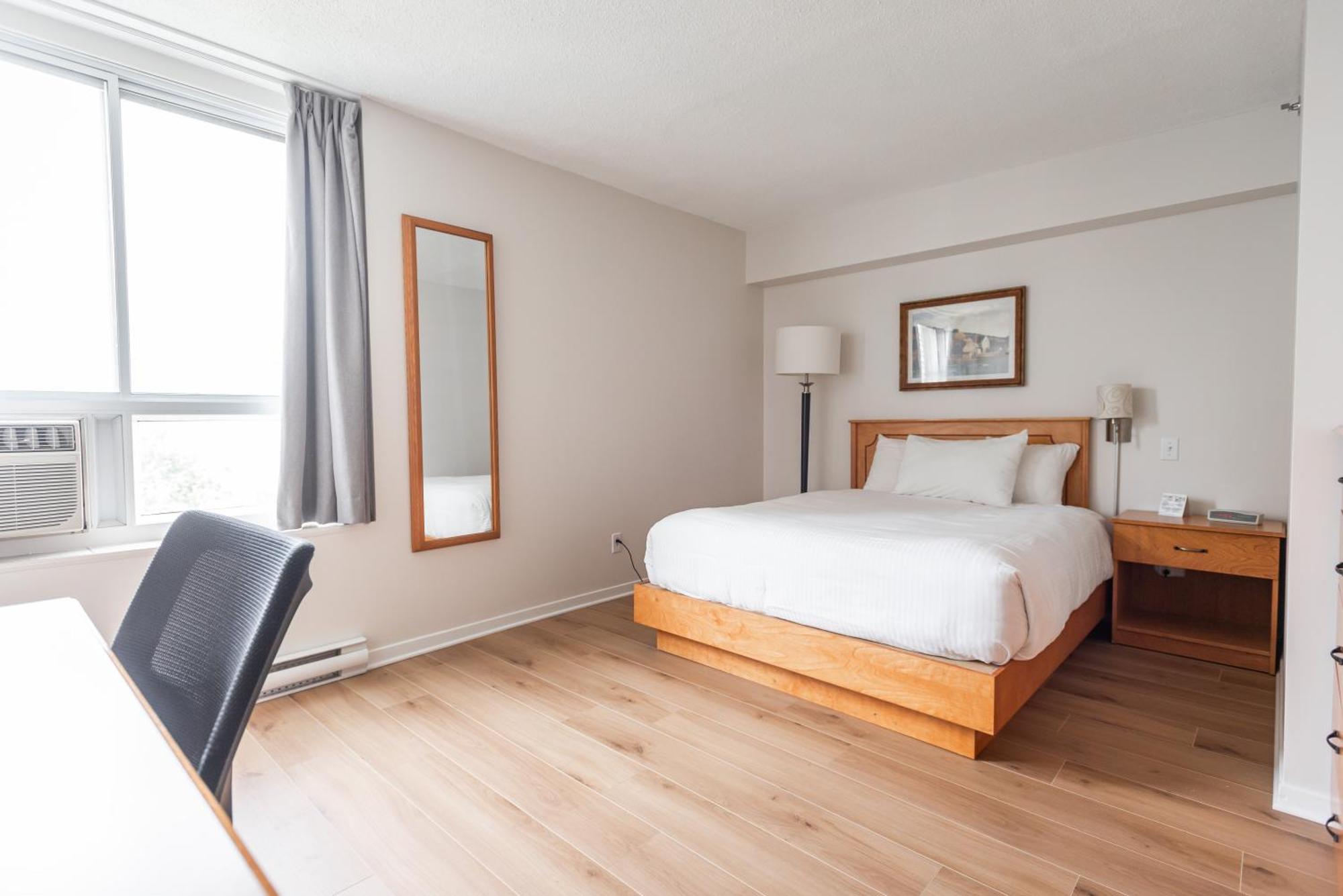 Hotel Les Suites Labelle Montréal Buitenkant foto
