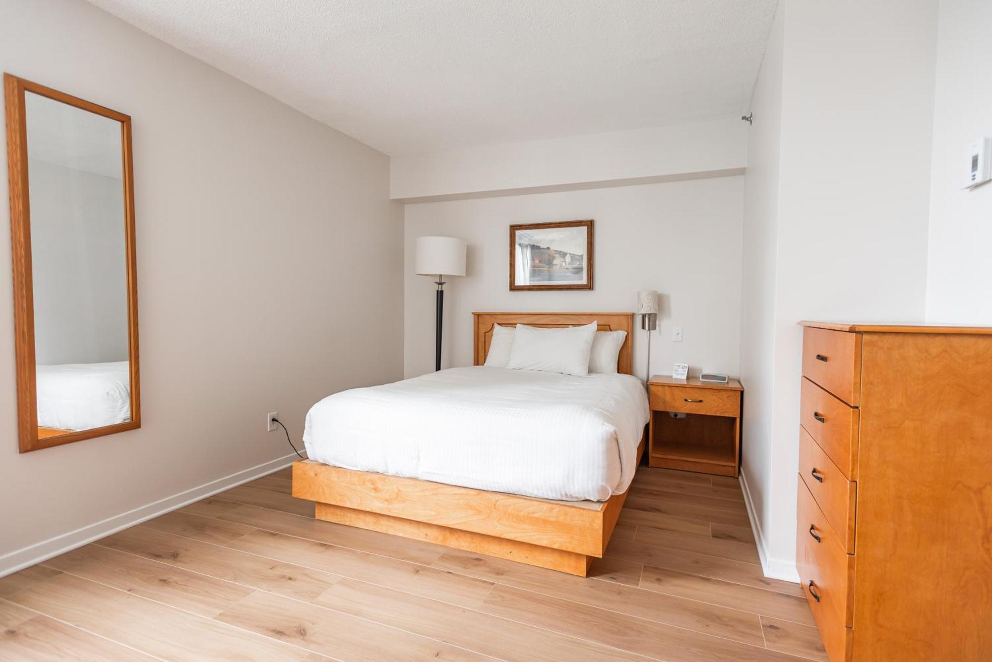 Hotel Les Suites Labelle Montréal Buitenkant foto